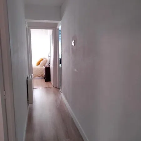 شقة Coruna Magica